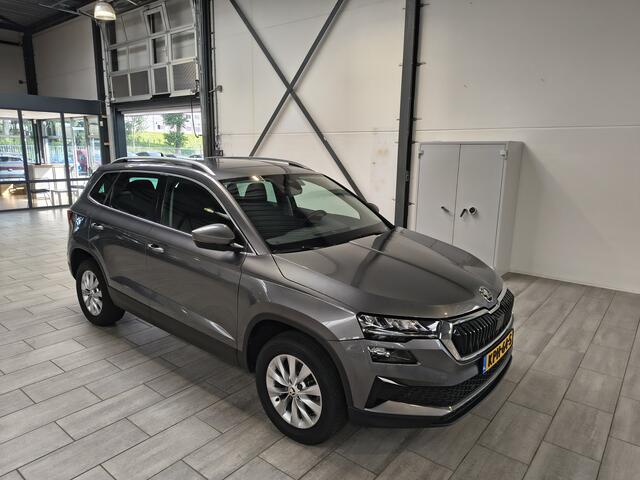 Skoda Karoq 1.5 TSI ACT 15pk Business Edition | Cruise Control | Climate Control | Camera | Apple Carplay & Android Auto |