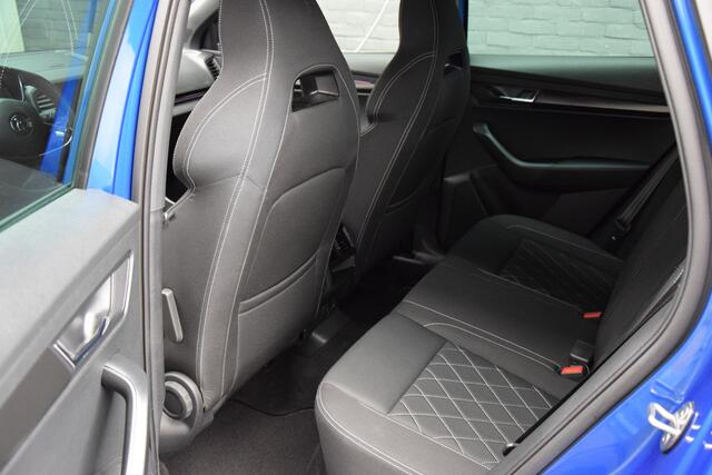 Skoda Karoq 1.5 TSI ACT Sportline Business | Incl. BOVAG Garantie | Geen import | Trekhaak | Apple Carplay/Android Auto | PDC Voor+Achter | Stoel&Stuurverwarming | 19'' Velgen | Full LED |