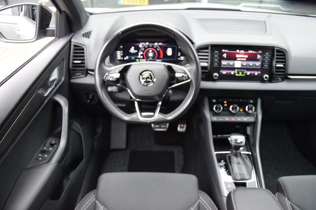 Skoda Karoq 1.5 TSI 150PK ACT Sportline Business DSG Automaat | Org. NL | Rijklaar incl. BOVAG Garantie | Trekhaak | 19'' Velgen | Virtual Cockpit | Achteruitrijcamera | Stoel/Stuur&Voorruitverwarming |