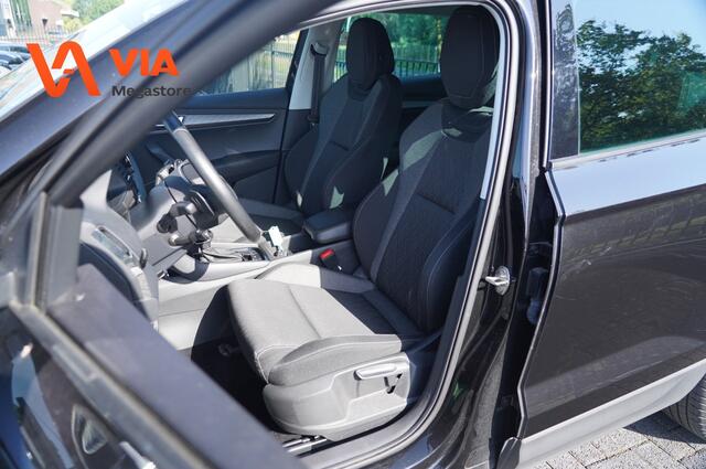 Skoda Karoq 1.5 TSI | 150PK | Trekhaak | Stoelverw. | Climate | LED | Camera | ACC |
