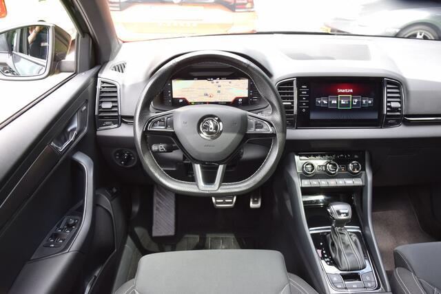 Skoda Karoq 2.0 TSI 4x4 Sportline Business DSG Automaat | BOVAG Garantie | Unieke Auto! | Trekhaak | Panoramadak | Camera | Adaptive Cruise Control | 19'' Velgen | Stoelverwarming | Canton |