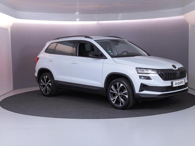 Skoda Karoq 1.5 TSI ACT Business Edition 150 pk Automaat (DSG) | Navigatie | Trekhaak (wegklapbaar) | Parkeersensoren achter | Adaptieve cruise control | Stoel/stuur verwarming |