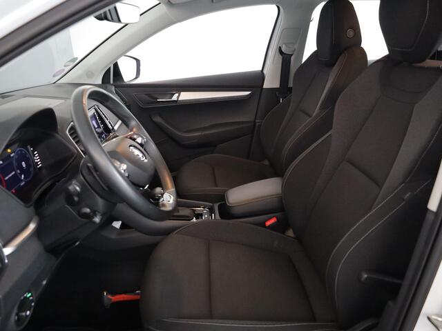 Skoda Karoq 1.5 TSI ACT Business Edition 150 pk Automaat (DSG) | Navigatie | Trekhaak (wegklapbaar) | Parkeersensoren achter | Adaptieve cruise control | Stoel/stuur verwarming |
