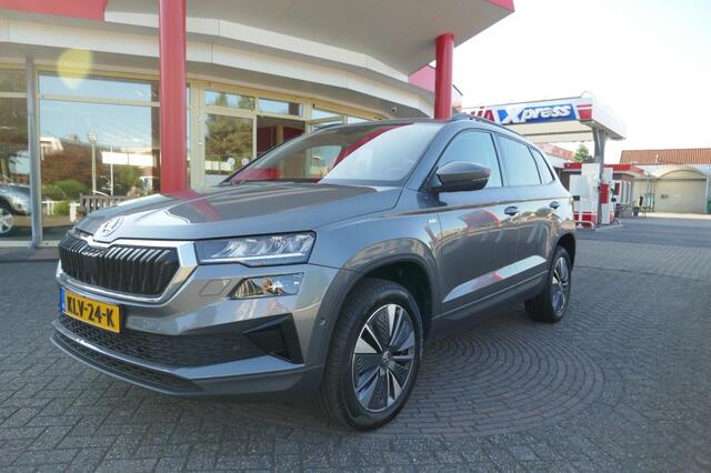 Skoda Karoq 1.5 TSI BUSINESS EDITION PLUS 150 PK CAMERA/NAVI/ACC/WINTERPAKKET