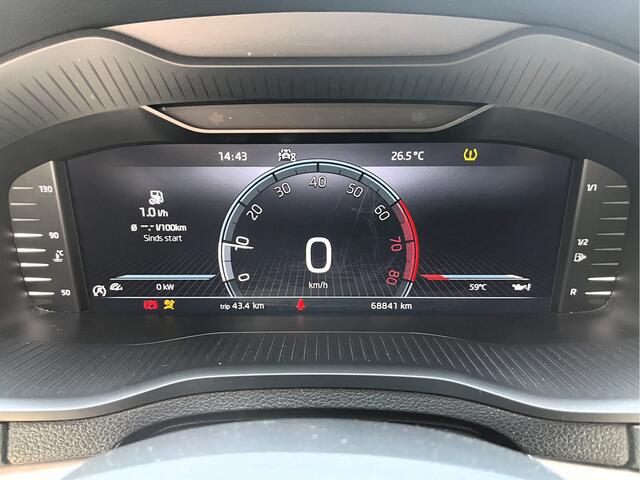 Skoda Karoq 1.5 TSI ACT Business Edition | CAM | CARPLAY | CLIMA | CRUISE | DAB | PDC V&A | VIRTUAL COCKPIT