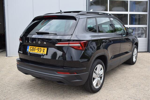 Skoda Karoq 1.5 TSI ACT Business Edition | NL-Auto | Open dak | Varioflex stoelen