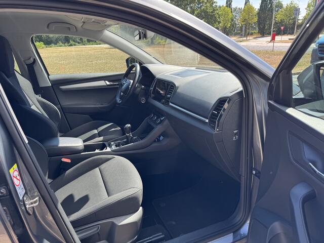 Skoda Karoq 1.5 TSI ACT Business Edition Rijklaar incl. 12 maanden BOVAG-garantie | Achteruitrijcamera | Apple Carplay/Android Auto | Cruise Control | Virtual Cockpit | Climatronic |