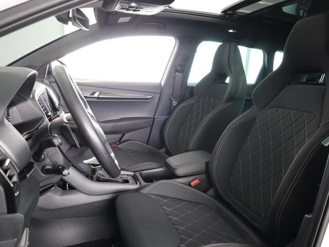 Skoda Karoq 1.5 TSI ACT Sportline Business | Panorama schuifdak | Virtual pedal | Travel assist pakket | 230v en usb aansluiting