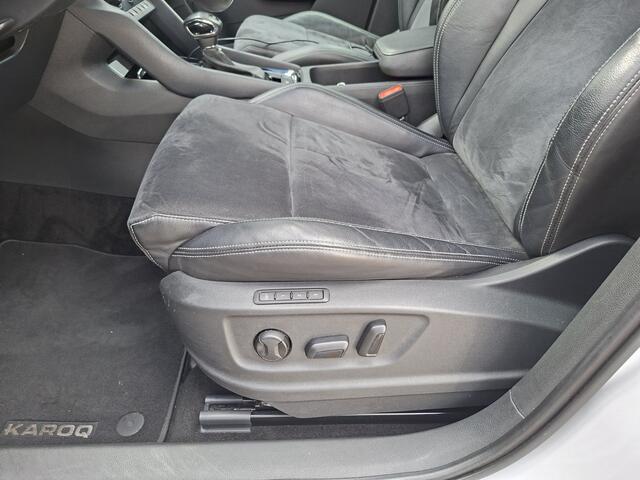 Skoda Karoq 1.5 TSI ACT Style Pano 360° Carplay Trekhaak Business Sportline
