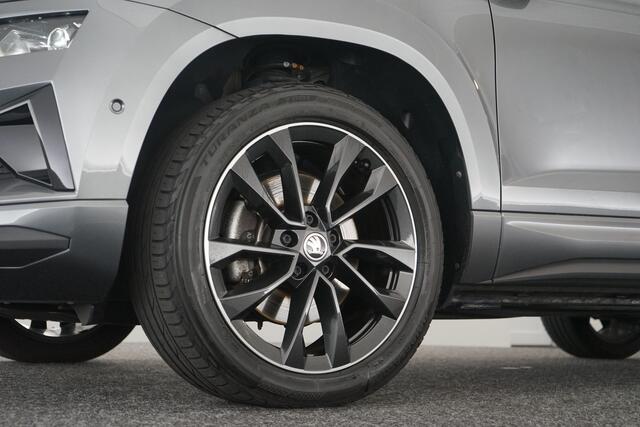 Skoda Karoq 1.5 TSI ACT Sportline Business Pano, 360 Graden Camera, ACC, Winterpakket, Navi