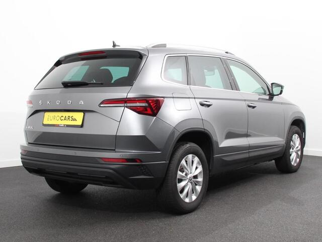 Skoda Karoq 1.5 TSI 150pk DSG Ambition Navigatie Apple Carplay/Android Auto Camera Climate Control Adaptieve Cruise control Lichtmetalen Velgen