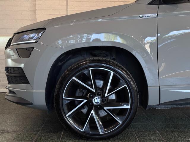 Skoda Karoq 1.5 TSI Sportline Business Trekhaak Stoel- en stuurverw 19''