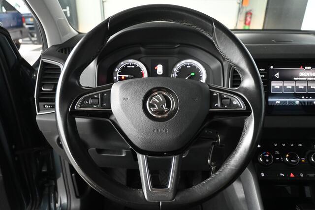 Skoda Karoq 1.0 TSI Ambition Business Automaat Cruise Clima Trekhaak Navigatie CarPlay Goed Onderhouden! Inruil Mogelijk!