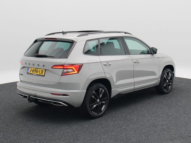 Skoda Karoq 1.5 TSi 150 Pk Automaat Sportline Business | Trekhaak | Carplay | Canton Audio | Virtual Cockpit | Adaptive Cruise | 18 Inch
