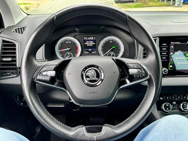Skoda Karoq BWJ 2021 1.5 TSI 150 PK ACT Business Edition Plus AUTOMAAT | TREKHAAK | FULL LED | STOELVERW. | CAMERA | KEYLESS | CARPLAY + ANDROID | NAVI | CLIMA | CRUISE | LMV | PDC
