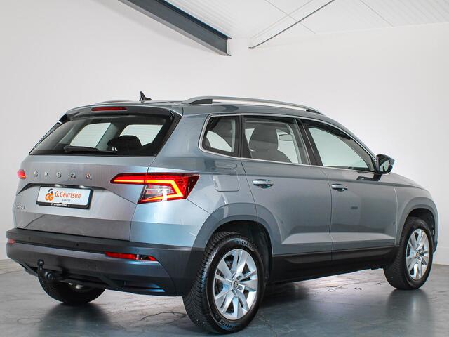 Skoda Karoq 1.5 TSI ACT Business Edition Plus Trekhaak, ACC, Camera, DAB, Apple Carplay/Android Auto