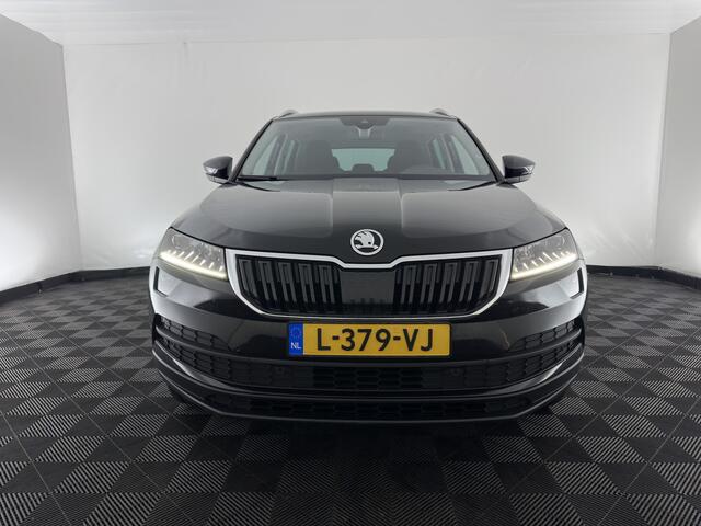 Skoda Karoq 1.6 TDI Style Business (INCL.BTW) Aut. *FULL-LED | NAVI-FULLMAP | ADAPTIVE-CRUISE | HEATED-COMFORTSEATS | KEYLESS | PRIVACY-GLASS | AMBIENT-LIGHT | DAB+ | ECC | PDC | 18''ALU*