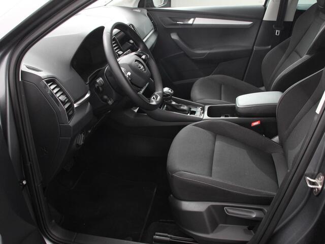Skoda Karoq 1.5 TSI 150pk Automaat Ambition Navigatie Apple Carpla/Android Auto Camera Climate Control Adaptieve Cruise control Lichtmetalen Velgen