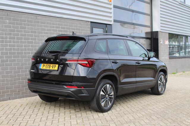 Skoda Karoq 1.5 TSI ACT Business Edition / Keyless / Trekhaak / N.A.P.
