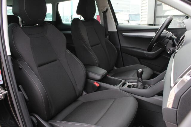 Skoda Karoq 1.5 TSI ACT Business Edition / Keyless / Trekhaak / N.A.P.