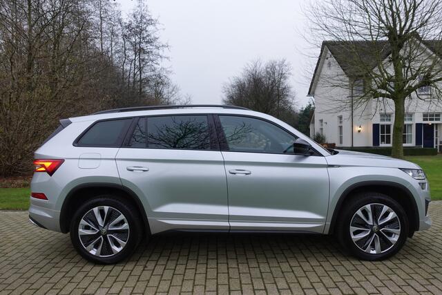 Skoda Kodiaq 1.5 TSI Sportline Business,Winterpakket,Trekhaak,Camera