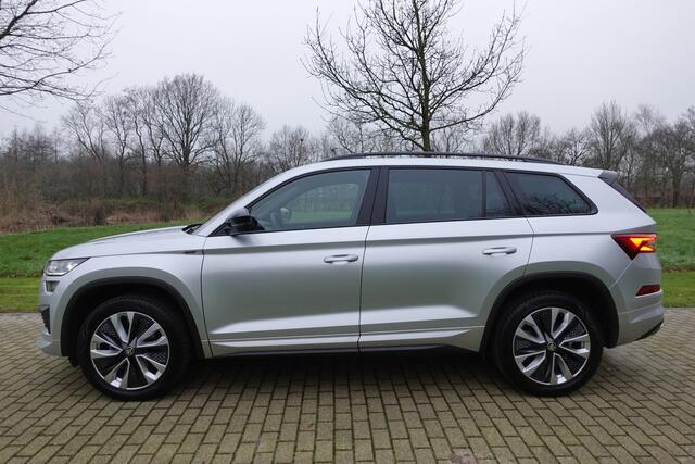 Skoda Kodiaq 1.5 TSI Sportline Business,Winterpakket,Trekhaak,Camera
