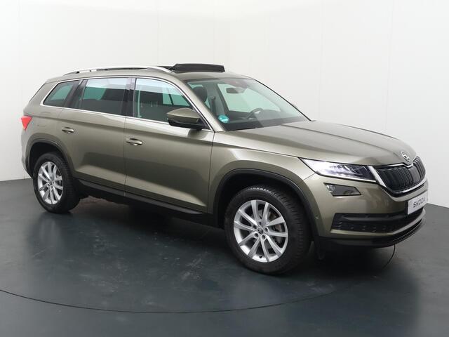 Skoda Kodiaq 1.4 TSI ACT 4x4 Style Business | Panorama dak | Multifunctioneel stuurwiel | Cruise control | Spraakbediening | Blindspot | Frontassist | Bluetooth | Dab+ | Navigatie FullMap | Apple Carplay - Androidauto | Stoelverwarming | Climate | Parkassist | 360gard