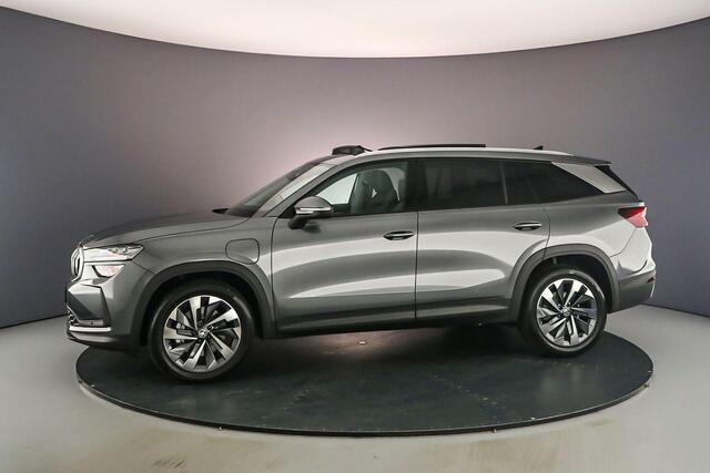 Skoda Kodiaq Business Edition 1.5 TSI PHEV 204pk DSG Automaat Panoramadak, Achteruitrijcamera, Navigatie, Adaptive cruise control, Elektrische achterklep, LED matrix koplampen, Stoelverwarming