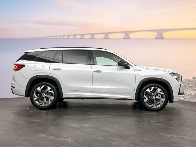 Skoda Kodiaq 1.5 TSI PHEV Sportline Business Trekhaak - LM 19 inch - 360 Camera