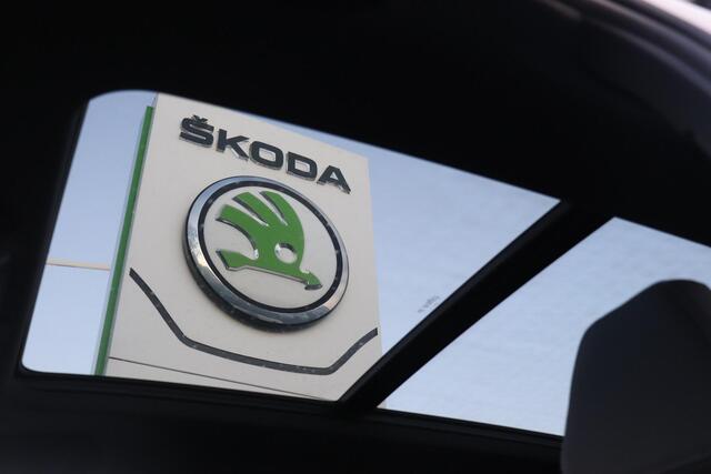 Skoda Kodiaq 1.5 TSI PHEV 204pk Sportline Business | Panoramadak | Stoelverwarming voor & achter | Stuurwielverwarming | Light & View |