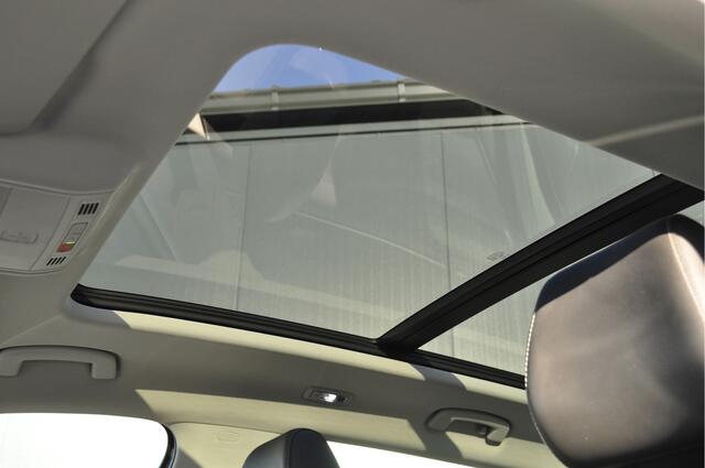 Skoda Kodiaq 1.5 TSI Business Edition Trekhaak Panoramadak