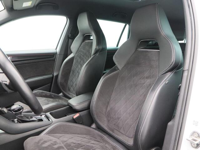 Skoda Kodiaq 1.5 TSi 150 Pk Automaat Sportline 7-Pers | Navigatie | Full LED | Privacy Glass | Camera | Trekhaak | Canton Audio