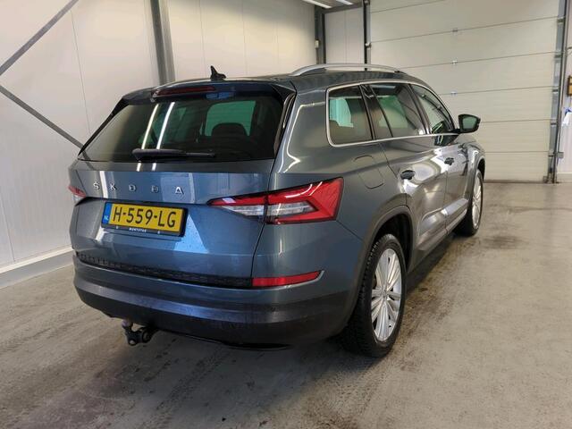 Skoda Kodiaq 1.5 TSI Business Edition 7p. Panoramadak Trekhaak Navigatie Carplay Adaptive Cruise Control Camera Parkeersensoren Blind Spot Assist Virtual Cockpit Stoelverwarming Climate Control