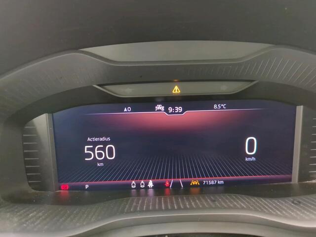 Skoda Kodiaq 1.5 TSI Business Edition 7p. Panoramadak Trekhaak Navigatie Carplay Adaptive Cruise Control Camera Parkeersensoren Blind Spot Assist Virtual Cockpit Stoelverwarming Climate Control