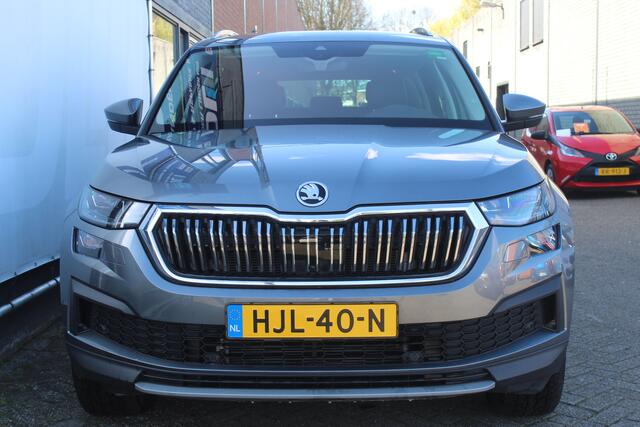 Skoda Kodiaq 1.5 TSI Sportline Business 7p. Airco l Cruise control l Navigatie l AppleCarPlay/AndroidAuto l Parkeer camera I 7p