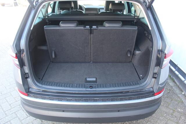 Skoda Kodiaq 1.5 TSI Sportline Business 7p. Airco l Cruise control l Navigatie l AppleCarPlay/AndroidAuto l Parkeer camera I 7p