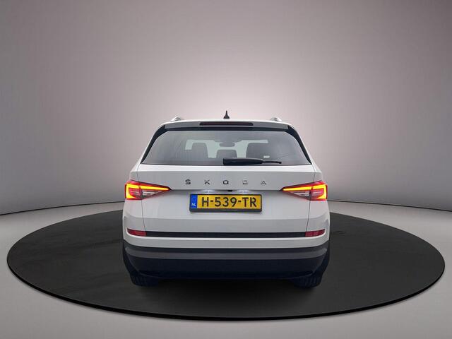Skoda Kodiaq Business Edition Plus 1.5 TSI 150pk DSG Automaat Panoramadak, Adaptive cruise control, Navigatie, 360 camera, Verwarmde voorruit, Parkeersensoren, Stoelverwarming