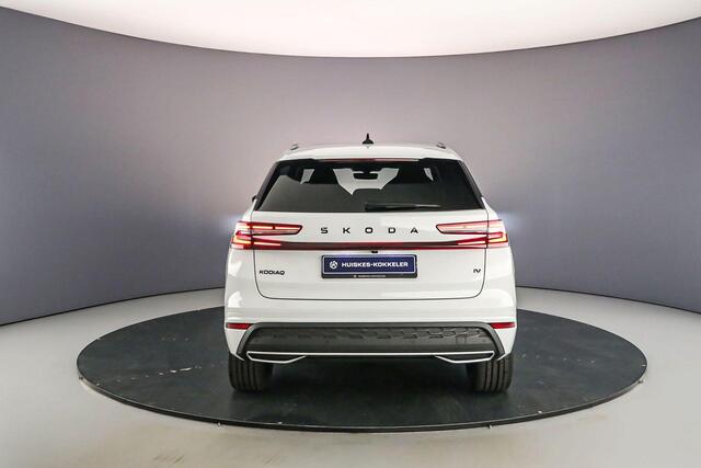 Skoda Kodiaq Sportline Business 1.5 TSI PHEV 204pk DSG Automaat Trekhaak, Panoramadak, Adaptive cruise control, Navigatie, Elektrische achterklep, LED matrix koplampen, Stoelverwarming