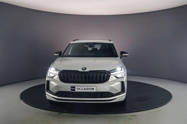 Skoda Kodiaq Sportline Business 1.5 TSI PHEV 204pk DSG Automaat Adaptive cruise control, Navigatie, Achteruitrijcamera, Elektrische achterklep, LED matrix koplampen, Stuurwiel verwarmd, Parkeersensoren