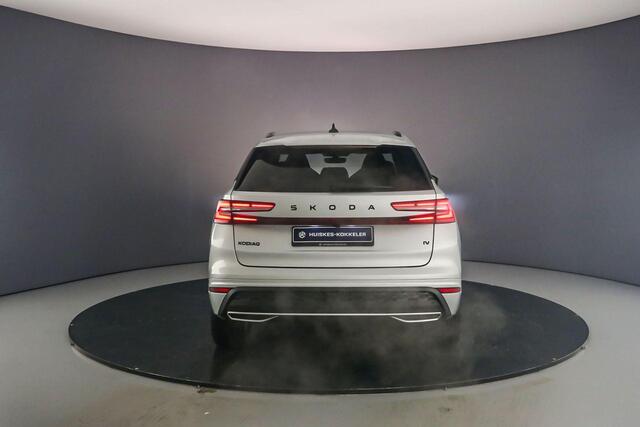 Skoda Kodiaq Sportline Business 1.5 TSI PHEV 204pk DSG Automaat Adaptive cruise control, Navigatie, Achteruitrijcamera, Elektrische achterklep, LED matrix koplampen, Stuurwiel verwarmd, Parkeersensoren