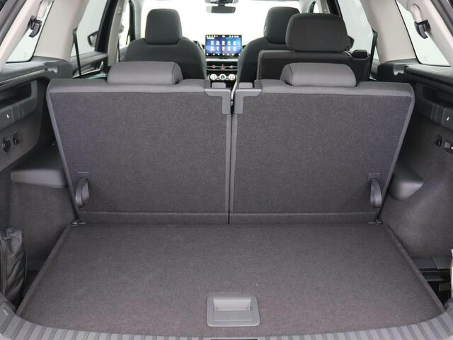 Skoda Kodiaq 1.5 TSI MHEV Business Edition 7p. 150PK DSG matrix led, trekhaak, schuif-kanteldak, achteruitrijcamera, stuur-stoelverwarming, adaptive cruise, side assist, keyless, 19" lichtmetaal