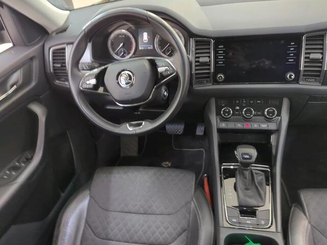 Skoda Kodiaq 1.5 TSI DSG Business Edition Wegklapbare trekhaak - Extra getinte ramen - Half leder - Achteruitrijcamera - NL auto