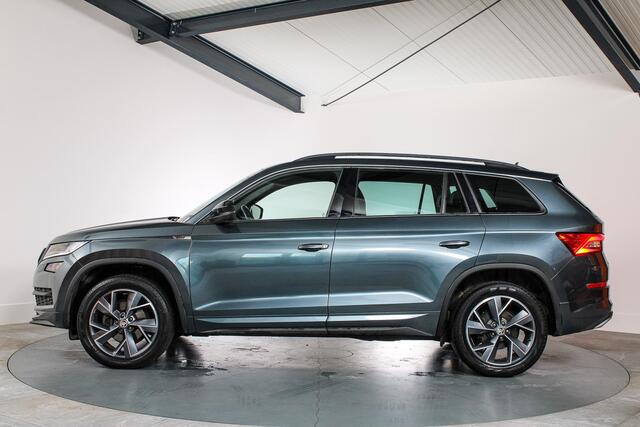 Skoda Kodiaq 1.5 TSI, Sportline, 7-Persoons, Trekhaak, Navigatie, Apple CarPlay/Android Auto, Achteruitrijcamera, Climate Control, Automaat, Sportstoelen, Memory,