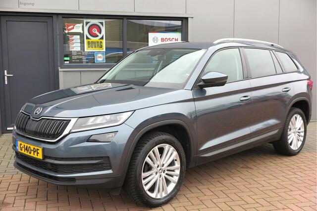 Skoda Kodiaq 1.5 TSI 110kw 150pk Business Edition , DSG. LED, PDC , Navi, Cruisecontrol, Stoelverwarming , Carplay, Trekhaak . Achteruitrijcamera ,Canton Audio ,LMV, etc