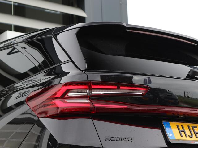 Skoda Kodiaq 1.5 TSI 204 pk PHEV Sportline Business | Zwenkbare Trekhaak | Navigatie | SmartLink | Adaptive Cruise | LED | Camera | Stoelverwarming | Elektrische Stoelen | Nieuwprijs Rijklaar ¤55.730,-