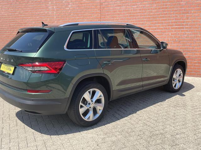 Skoda Kodiaq 1.5 TSI 150pk DSG Style 7p. | Navigatie | Apple Carplay/Android Auto | Adaptive Cruise Control | Parkeersensor achter | Stoel- en stuurverwarming | Ledverlichting | Getinte ramen | Climate Control