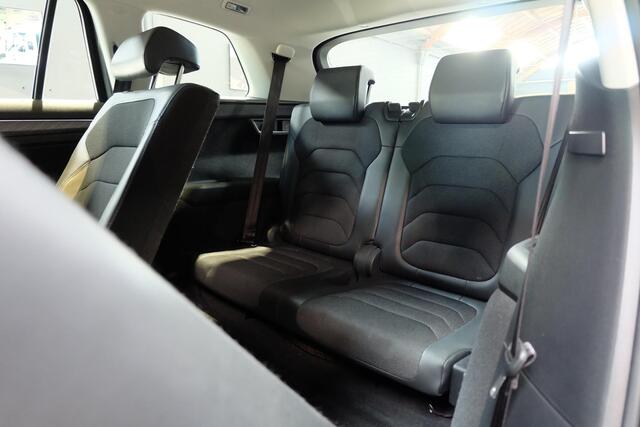 Skoda Kodiaq 1.5 TSI Business Edition Plus 7p. / NL'se auto / Trekhaak / Matrix LED