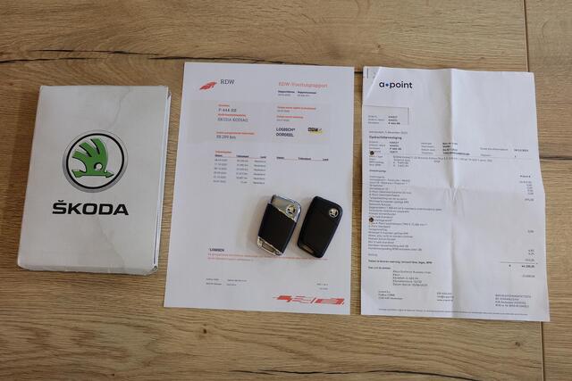 Skoda Kodiaq 1.5 TSI Business Edition Plus 7p. / NL'se auto / Trekhaak / Matrix LED