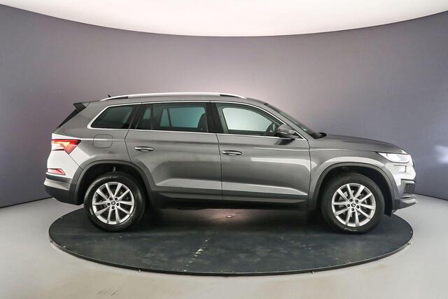 Skoda Kodiaq Business Edition 1.5 TSI 150pk DSG Automaat Trekhaak, Adaptive cruise control, Elektrische achterklep, Achteruitrijcamera, Navigatie, LED verlichting, Parkeersensoren, Stoelverwarming