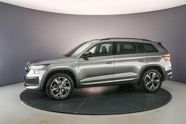 Skoda Kodiaq Sportline Business 7p. 1.5 TSI 150pk DSG Automaat Trekhaak, 3e zitrij, Cruise control, Achteruitrijcamera, LED matrix koplampen, Navigatie, Stoelverwarming